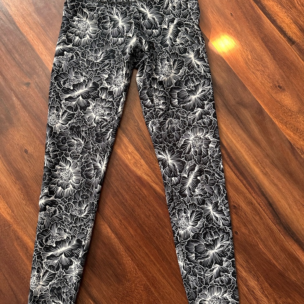 Floral Black and White Leggings